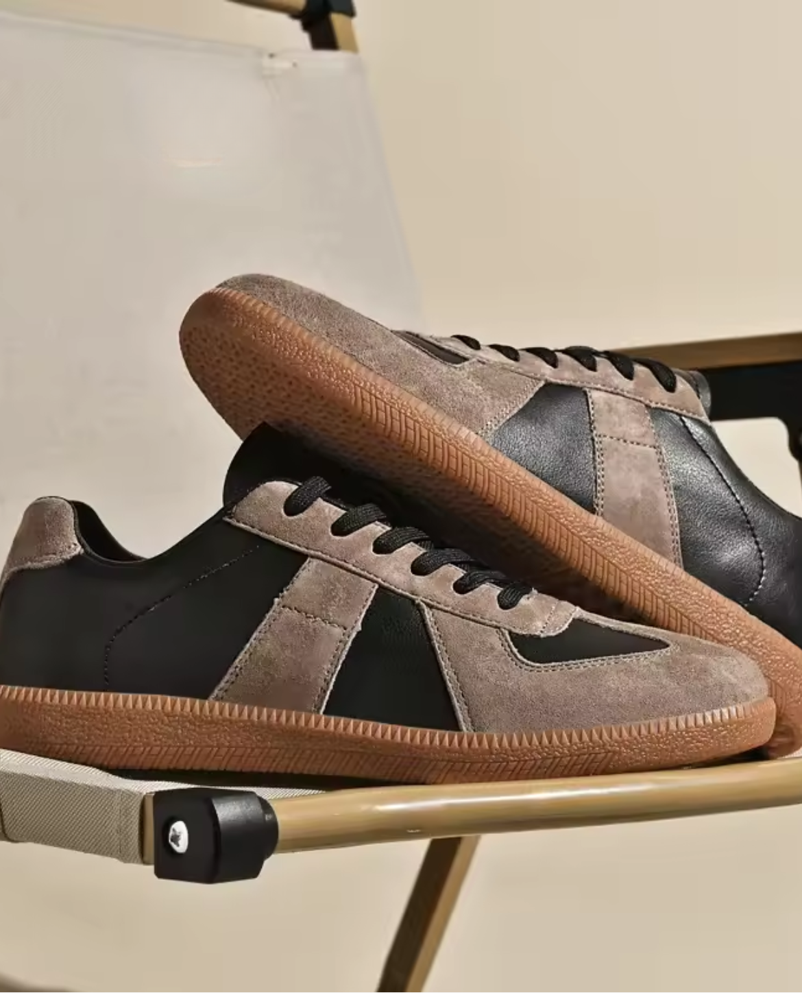 Vulcano Leather Sneakers